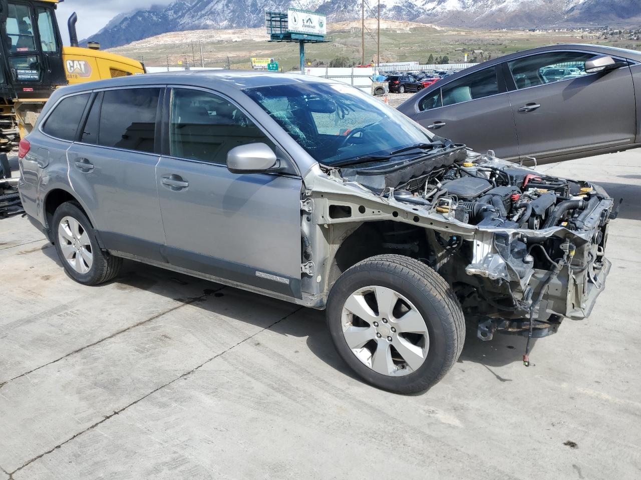 Photo 3 VIN: 4S4BRBKC0B3369889 - SUBARU OUTBACK 