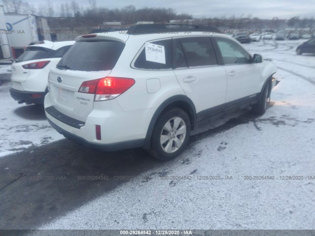 Photo 3 VIN: 4S4BRBKC0B3439939 - SUBARU OUTBACK 