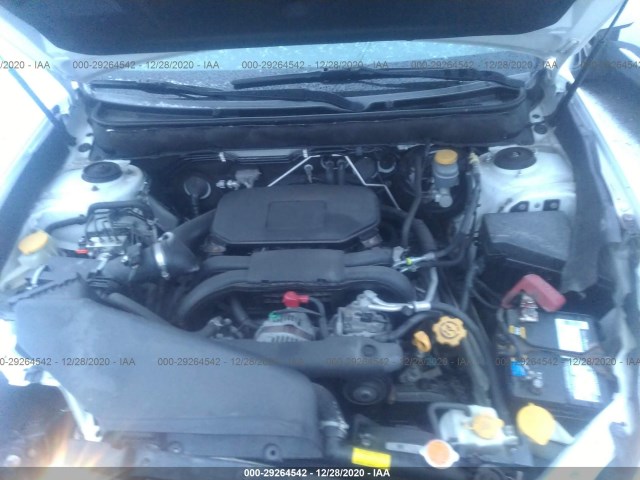 Photo 9 VIN: 4S4BRBKC0B3439939 - SUBARU OUTBACK 