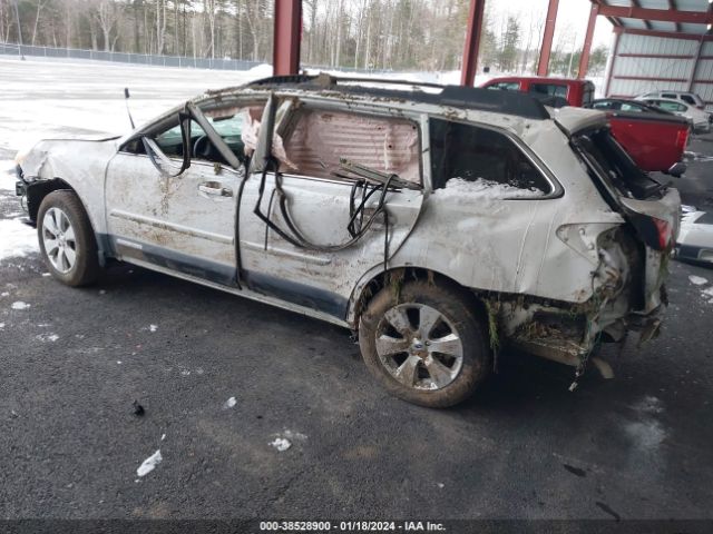 Photo 2 VIN: 4S4BRBKC1C3207397 - SUBARU OUTBACK 