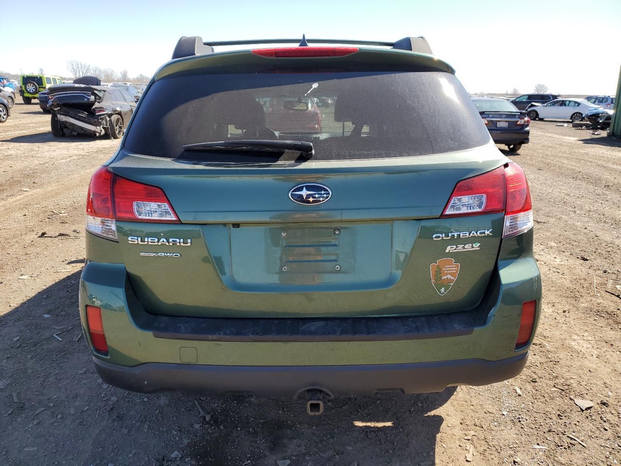 Photo 5 VIN: 4S4BRBKC1C3266031 - SUBARU OUTBACK 