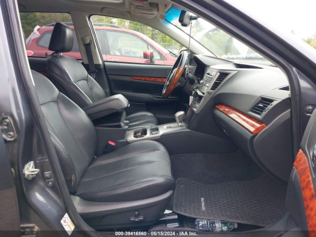 Photo 4 VIN: 4S4BRBKC2A3330610 - SUBARU OUTBACK 