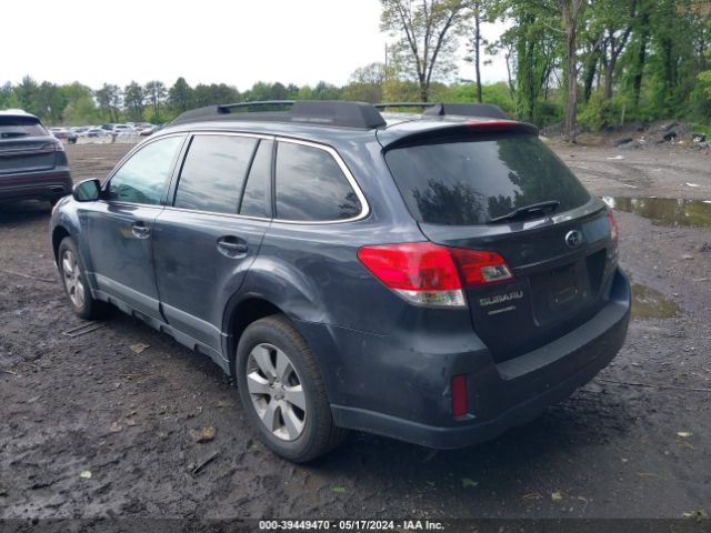 Photo 2 VIN: 4S4BRBKC2B3327045 - SUBARU OUTBACK 