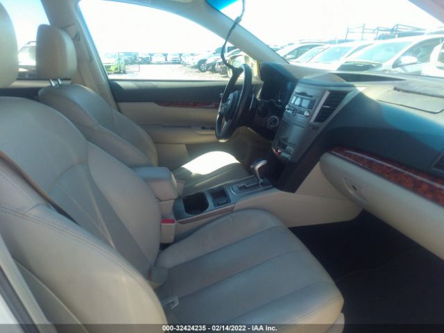 Photo 4 VIN: 4S4BRBKC2B3361311 - SUBARU OUTBACK 