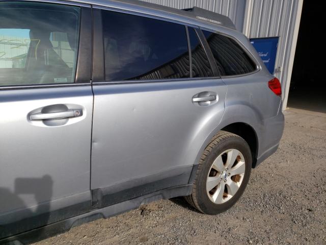 Photo 8 VIN: 4S4BRBKC2C3207070 - SUBARU OUTBACK 2. 