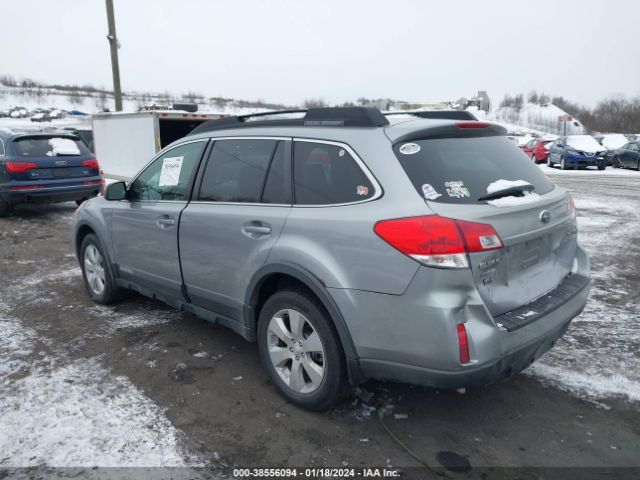 Photo 2 VIN: 4S4BRBKC3A3333581 - SUBARU OUTBACK 