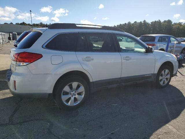 Photo 2 VIN: 4S4BRBKC3B3434055 - SUBARU OUTBACK 