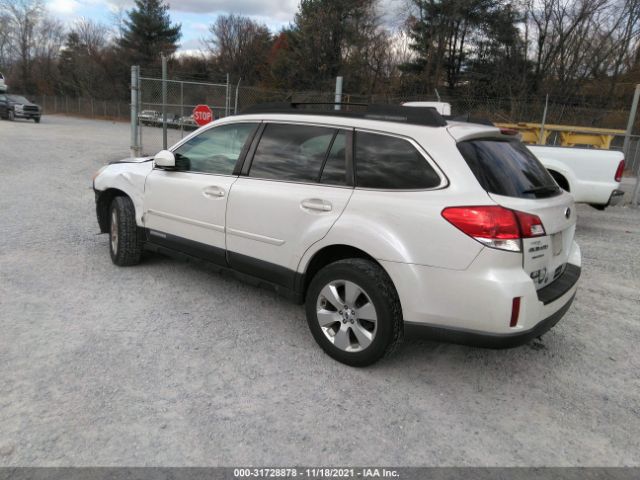 Photo 2 VIN: 4S4BRBKC3C3208860 - SUBARU OUTBACK 