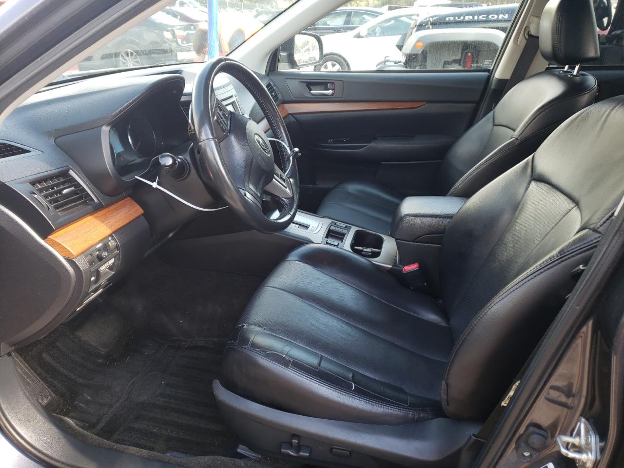 Photo 6 VIN: 4S4BRBKC3D3251015 - SUBARU OUTBACK 