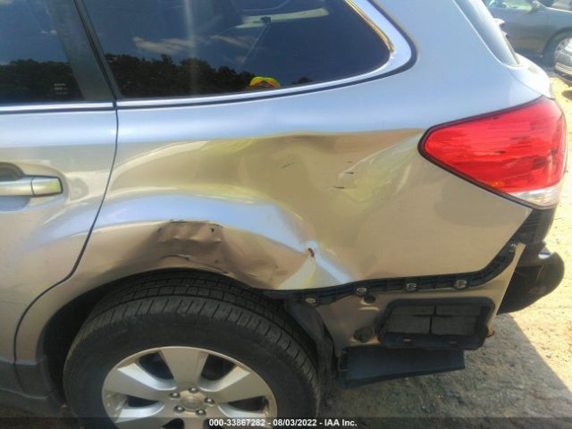 Photo 5 VIN: 4S4BRBKC4B3395458 - SUBARU OUTBACK 