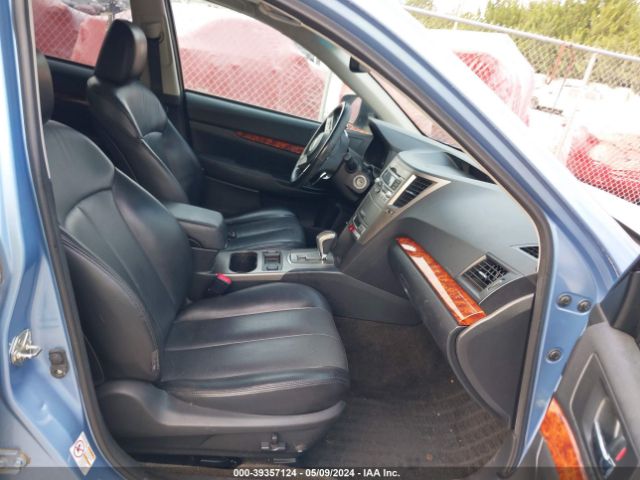 Photo 4 VIN: 4S4BRBKC4B3425011 - SUBARU OUTBACK 