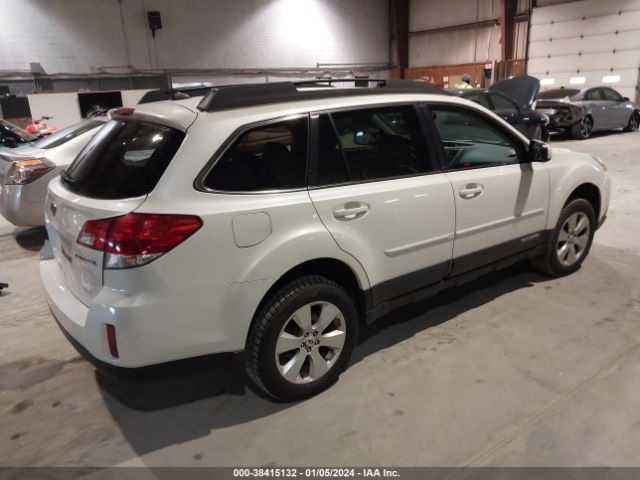 Photo 3 VIN: 4S4BRBKC4C3290114 - SUBARU OUTBACK 