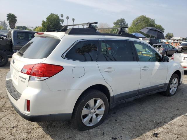 Photo 2 VIN: 4S4BRBKC5B3405060 - SUBARU OUTBACK 