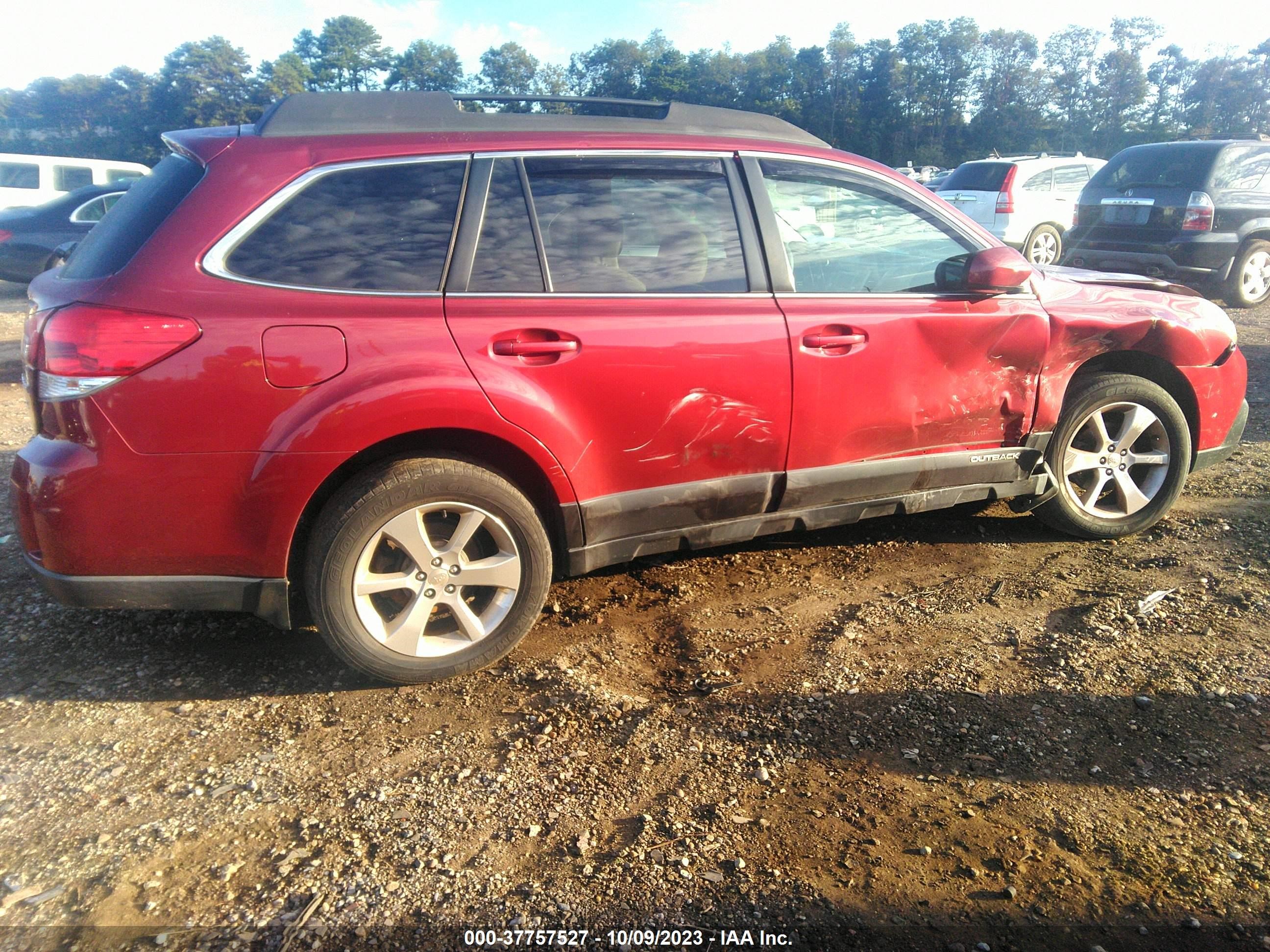 Photo 13 VIN: 4S4BRBKC5D3318634 - SUBARU OUTBACK 