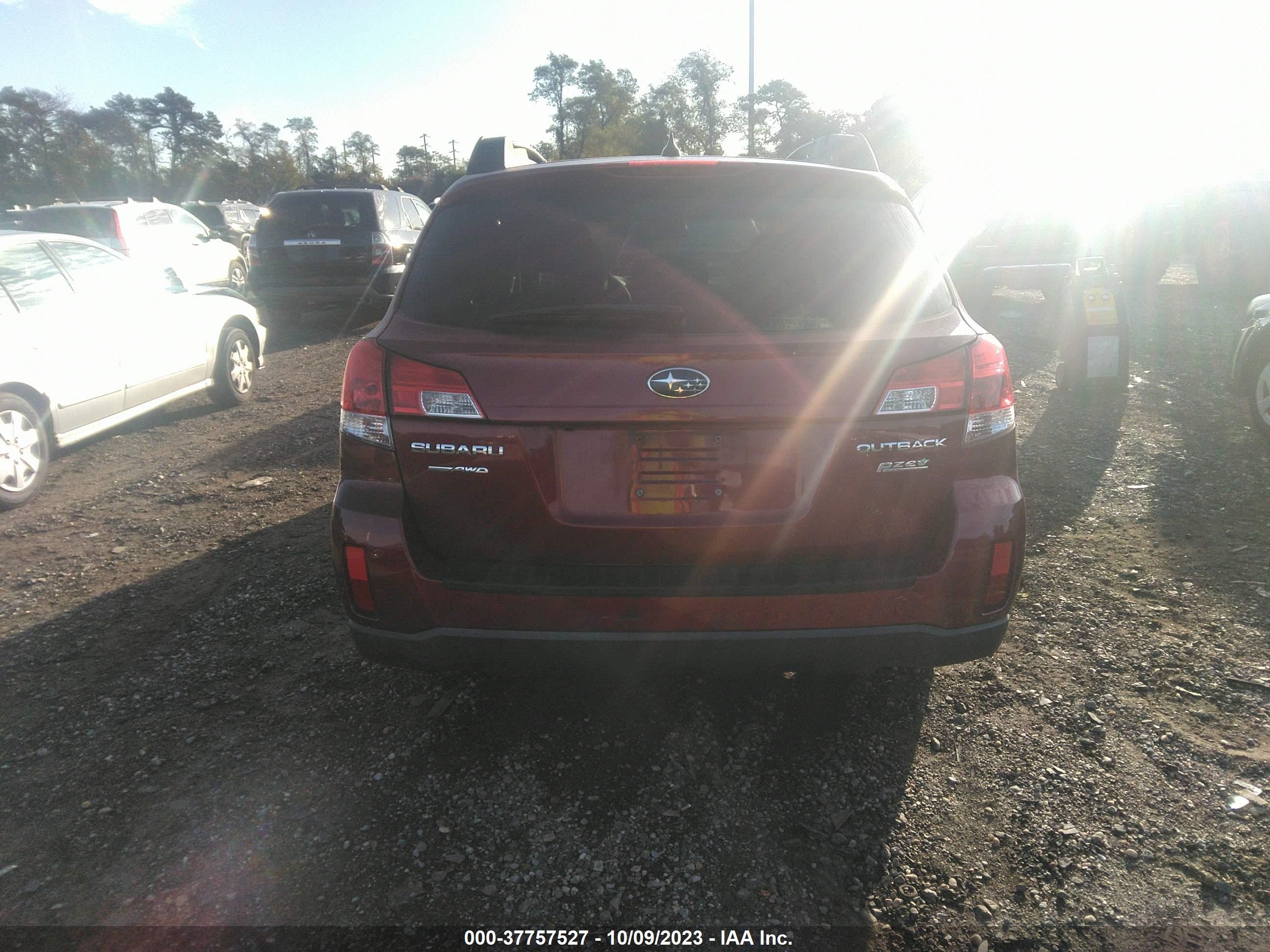 Photo 16 VIN: 4S4BRBKC5D3318634 - SUBARU OUTBACK 