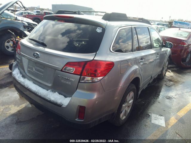 Photo 3 VIN: 4S4BRBKC6B3339702 - SUBARU OUTBACK 