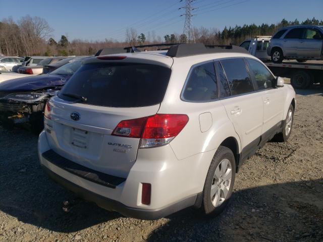 Photo 3 VIN: 4S4BRBKC6B3422935 - SUBARU OUTBACK 2. 