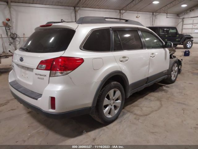 Photo 3 VIN: 4S4BRBKC7B3360400 - SUBARU OUTBACK 