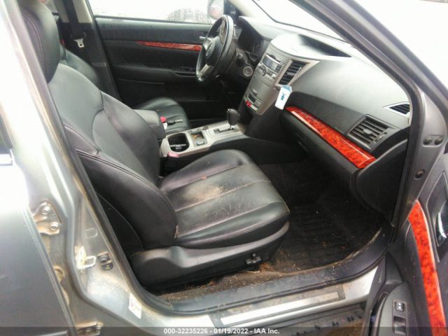 Photo 4 VIN: 4S4BRBKC8B3440594 - SUBARU OUTBACK 