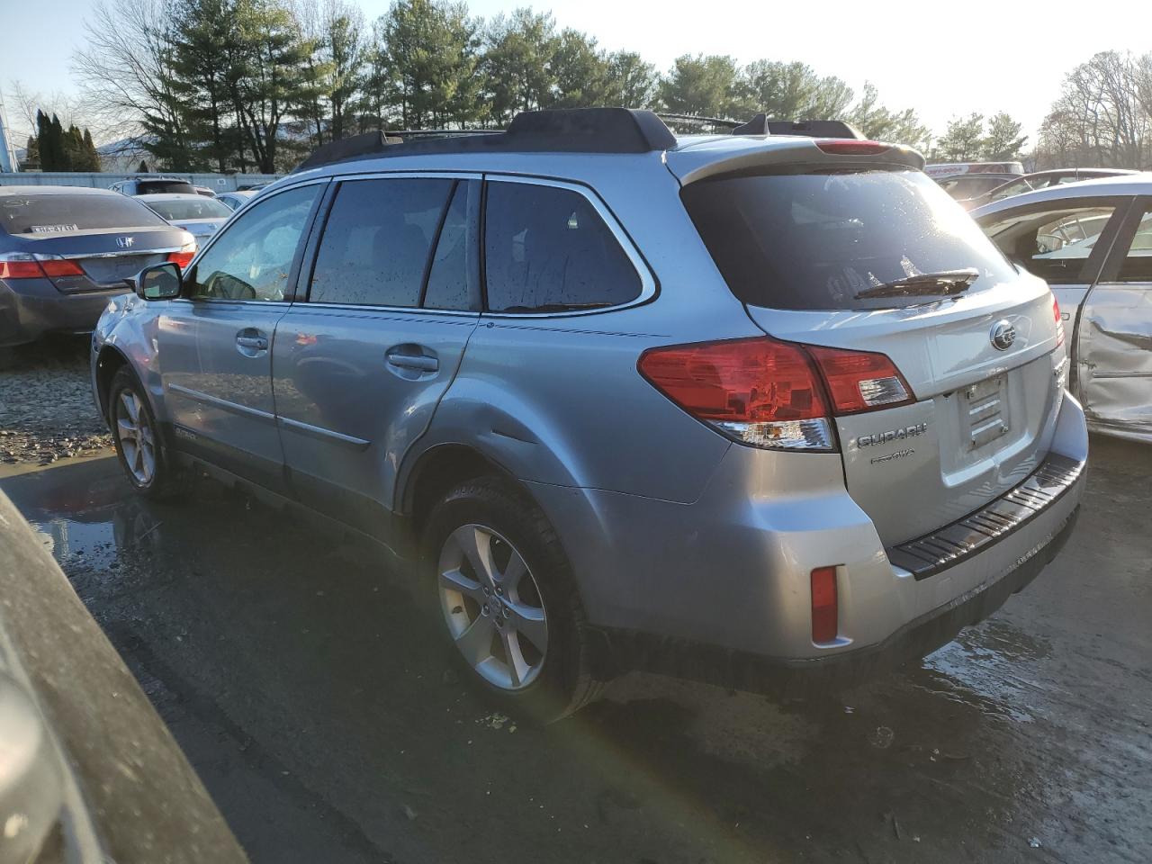 Photo 1 VIN: 4S4BRBLC2E3328389 - SUBARU OUTBACK 