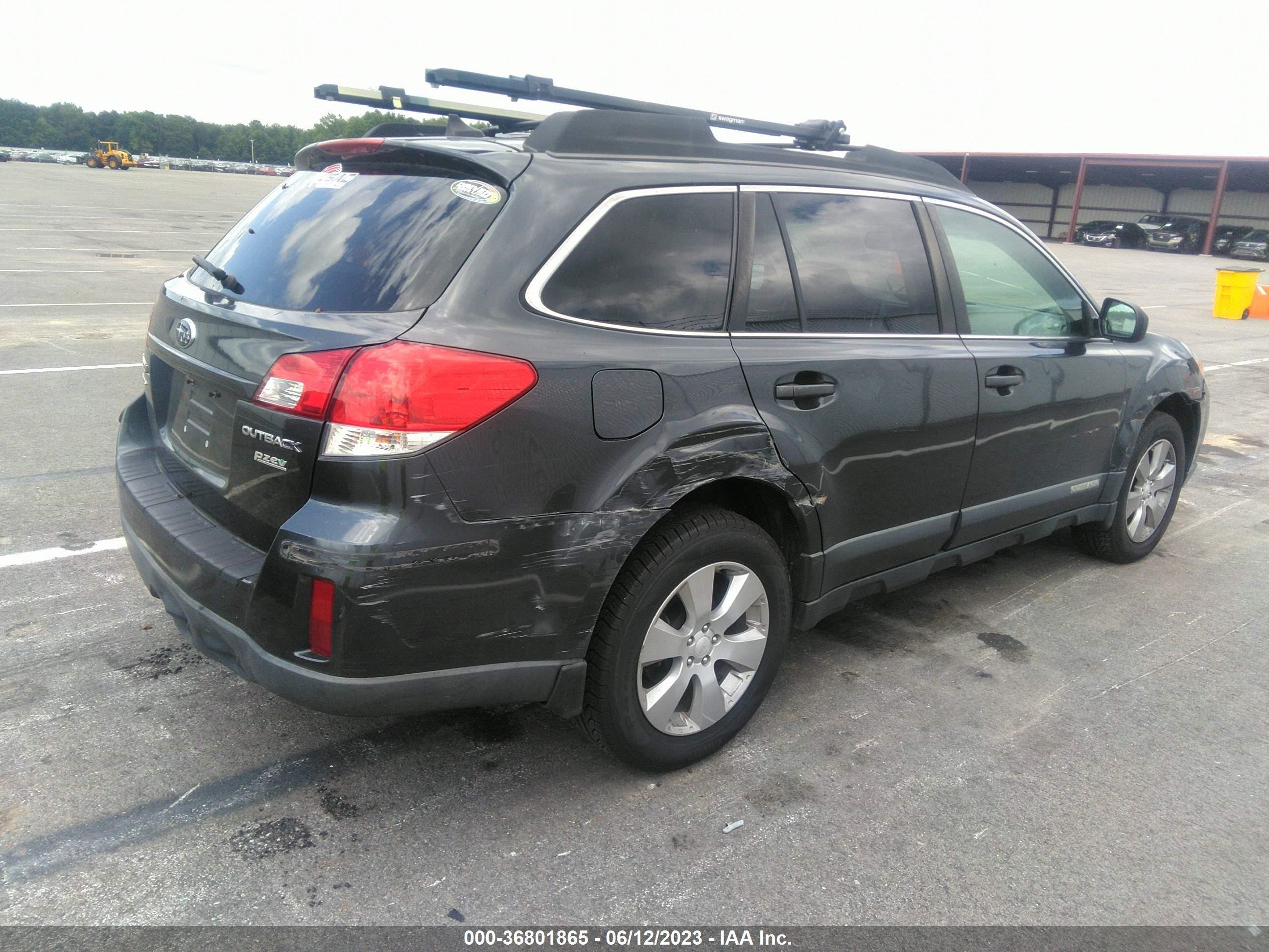 Photo 3 VIN: 4S4BRBLC4B3371711 - SUBARU OUTBACK 