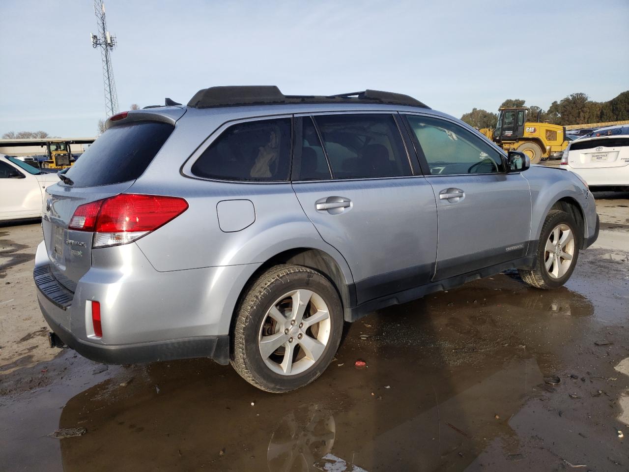 Photo 2 VIN: 4S4BRBLC4E3229475 - SUBARU OUTBACK 