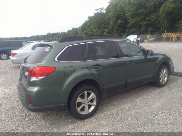 Photo 3 VIN: 4S4BRBLC5E3303101 - SUBARU OUTBACK 