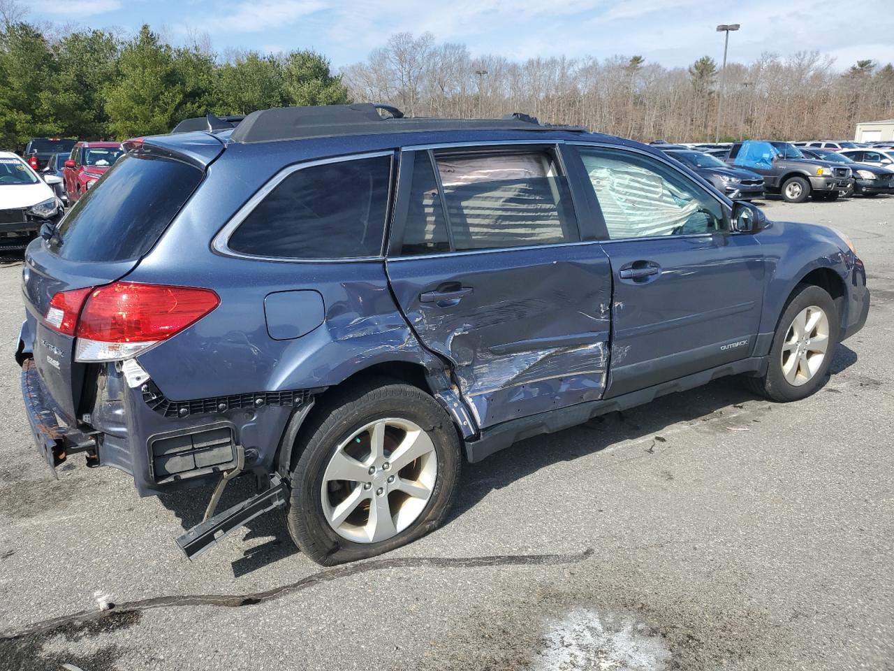 Photo 2 VIN: 4S4BRBLC6D3283360 - SUBARU OUTBACK 