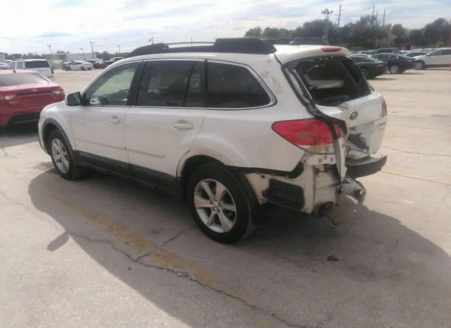 Photo 2 VIN: 4S4BRBLC7E3227445 - SUBARU OUTBACK 