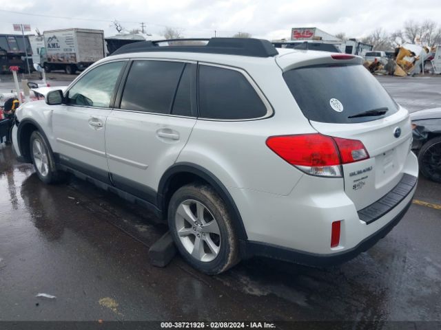 Photo 2 VIN: 4S4BRBLC9E3299909 - SUBARU OUTBACK 