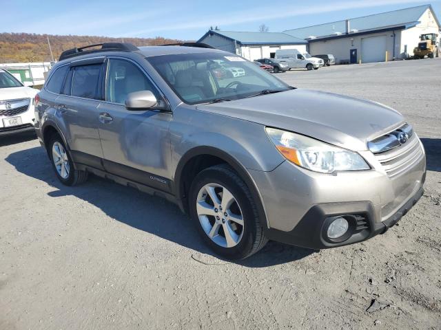 Photo 3 VIN: 4S4BRBLCXE3210963 - SUBARU OUTBACK 