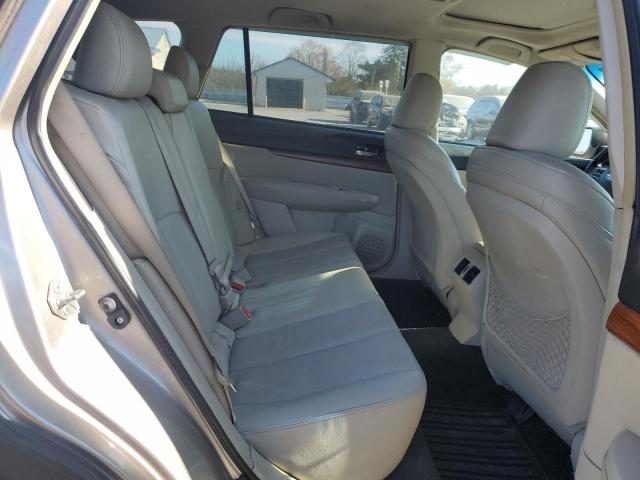 Photo 9 VIN: 4S4BRBLCXE3210963 - SUBARU OUTBACK 