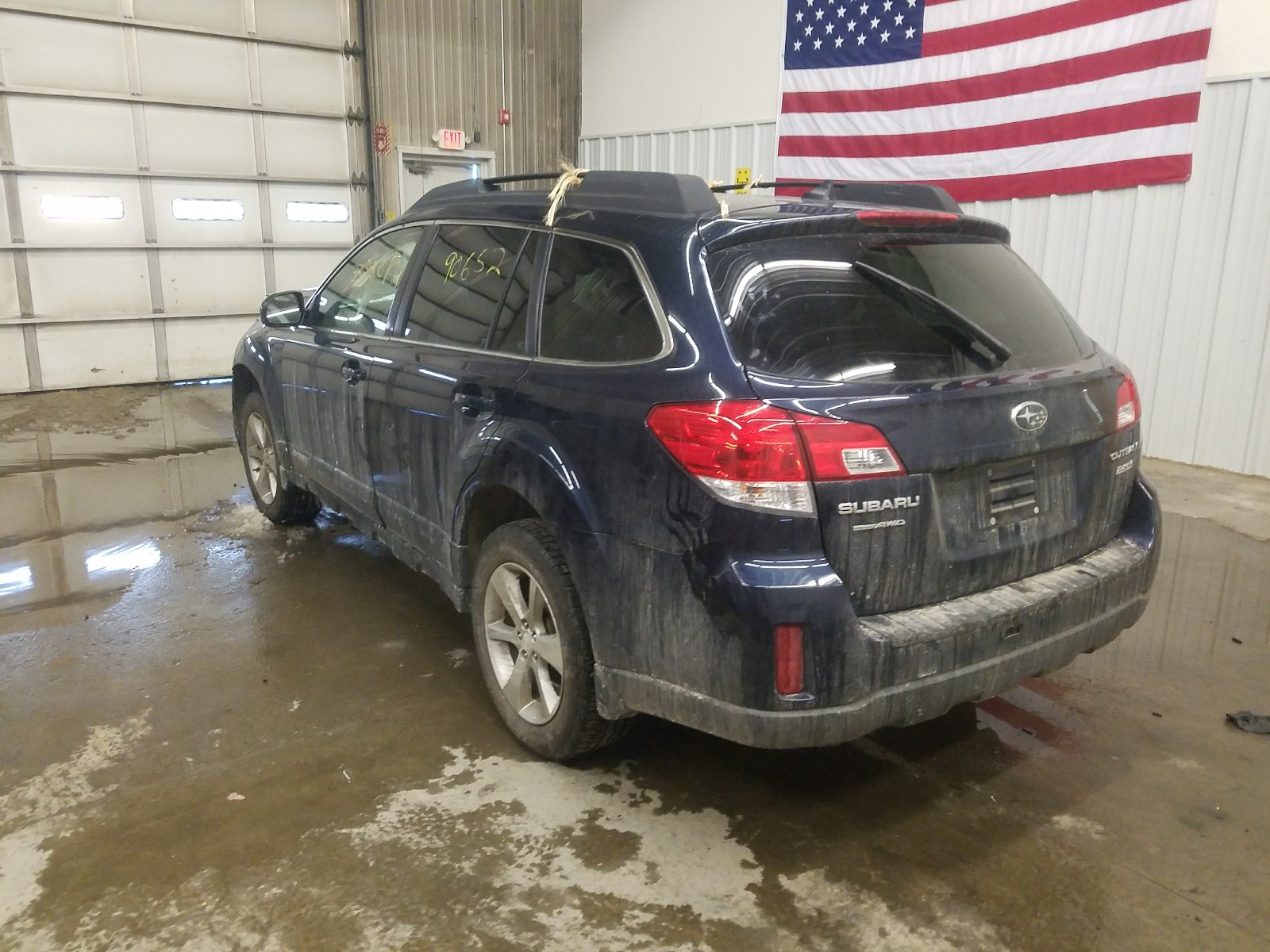 Photo 2 VIN: 4S4BRBLCXE3265767 - SUBARU OUTBACK 2. 