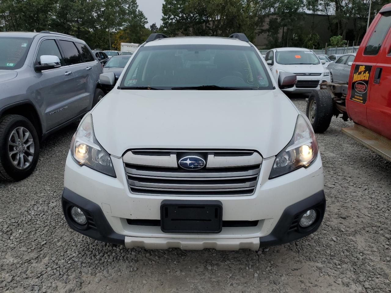 Photo 4 VIN: 4S4BRBPC0E3243223 - SUBARU OUTBACK 