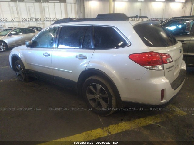 Photo 2 VIN: 4S4BRBPC4E3271221 - SUBARU OUTBACK 