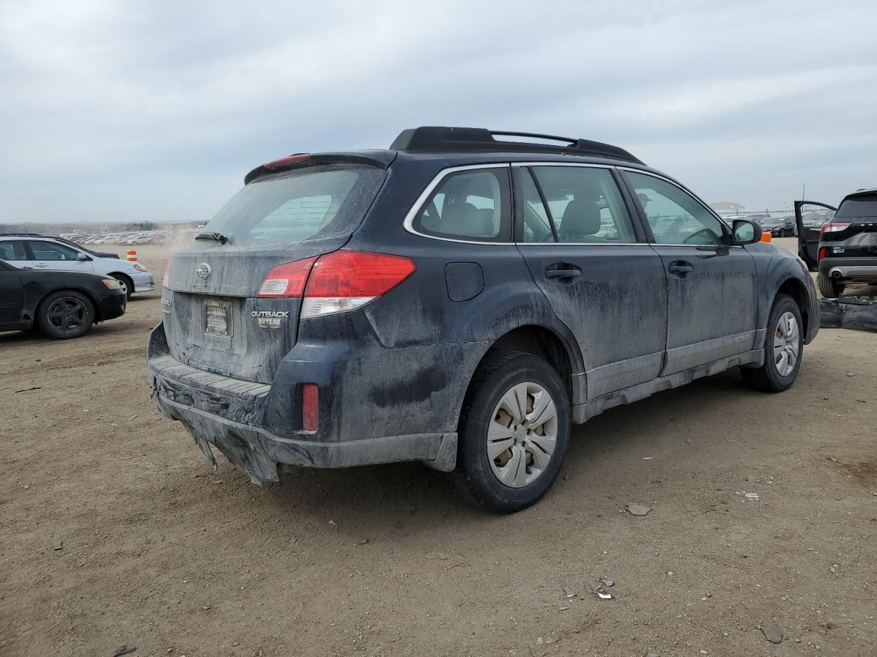 Photo 2 VIN: 4S4BRCAC4D3320978 - SUBARU OUTBACK 