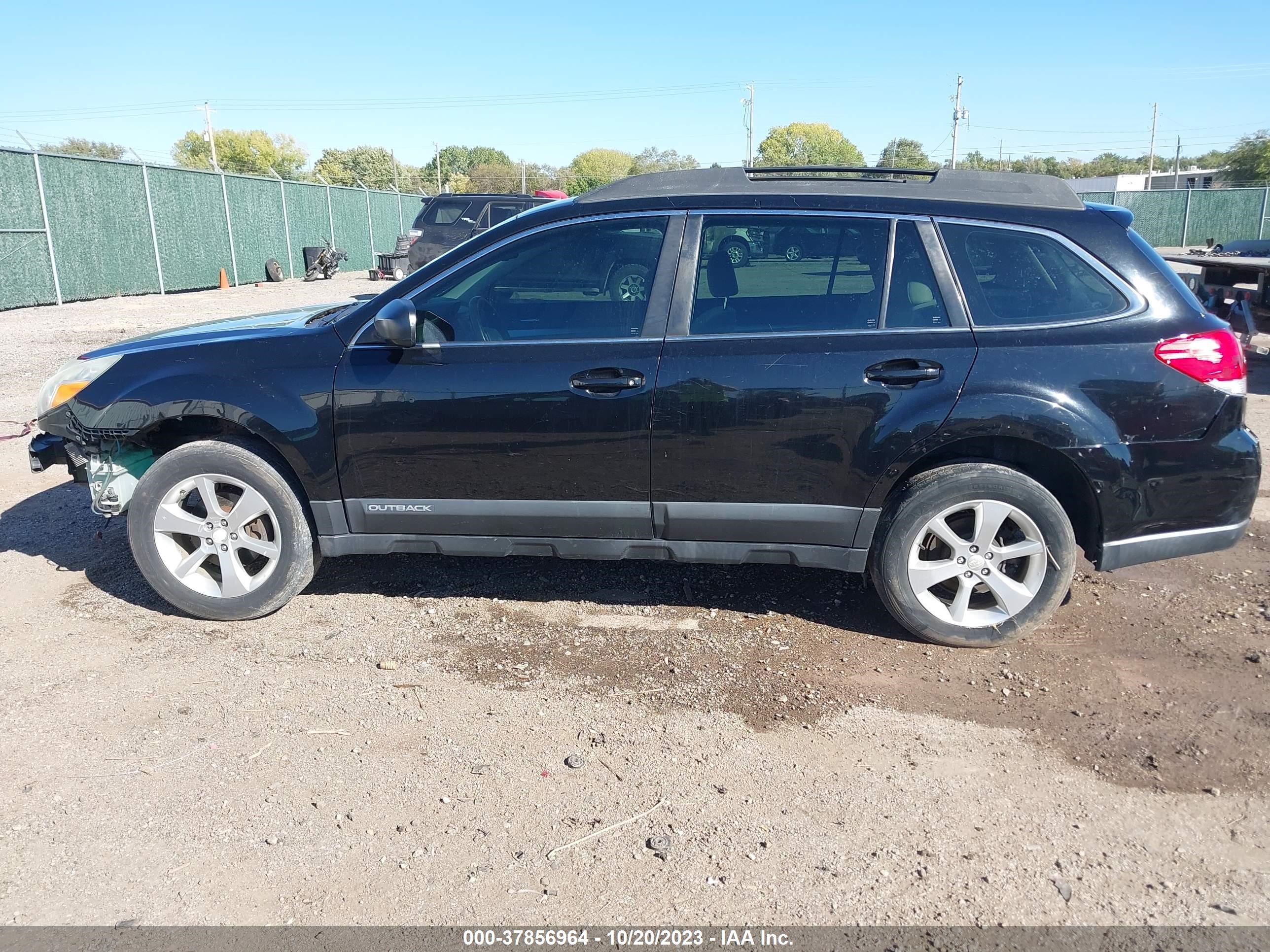 Photo 14 VIN: 4S4BRCAC4E3202138 - SUBARU OUTBACK 