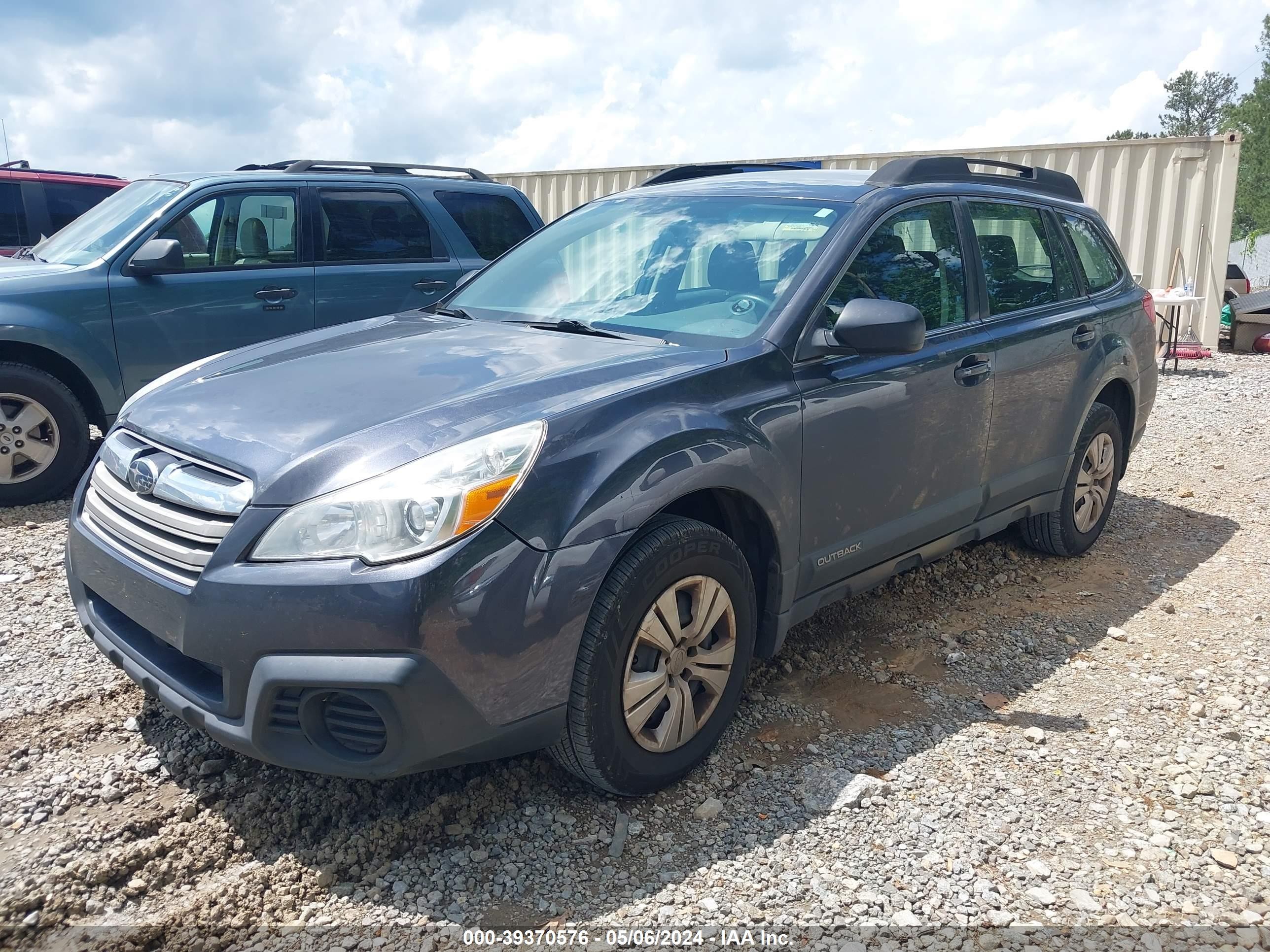 Photo 1 VIN: 4S4BRCAC5D3216547 - SUBARU OUTBACK 