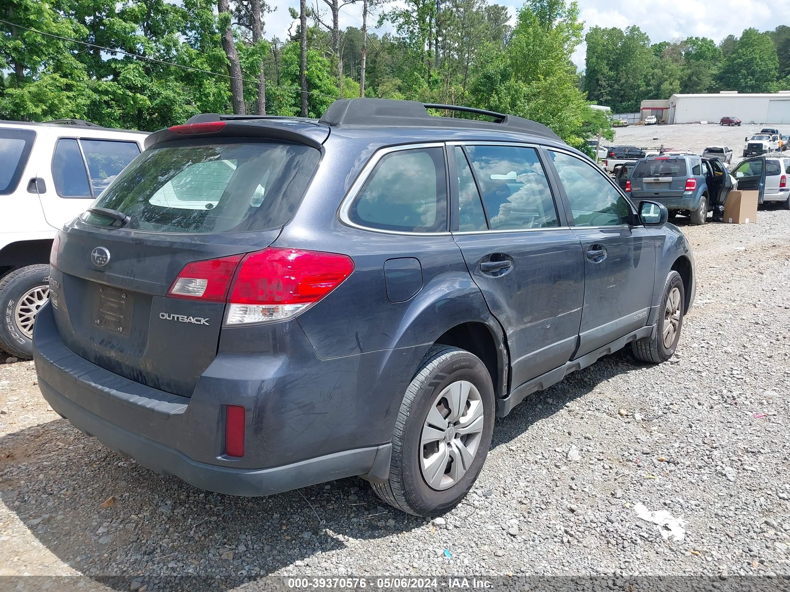 Photo 3 VIN: 4S4BRCAC5D3216547 - SUBARU OUTBACK 