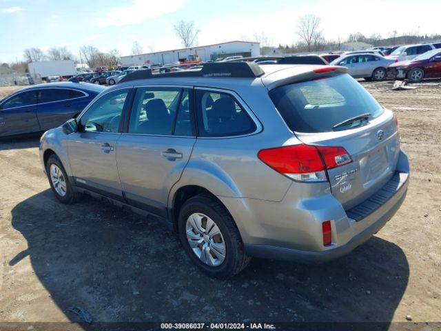 Photo 2 VIN: 4S4BRCAC7A3324924 - SUBARU OUTBACK 