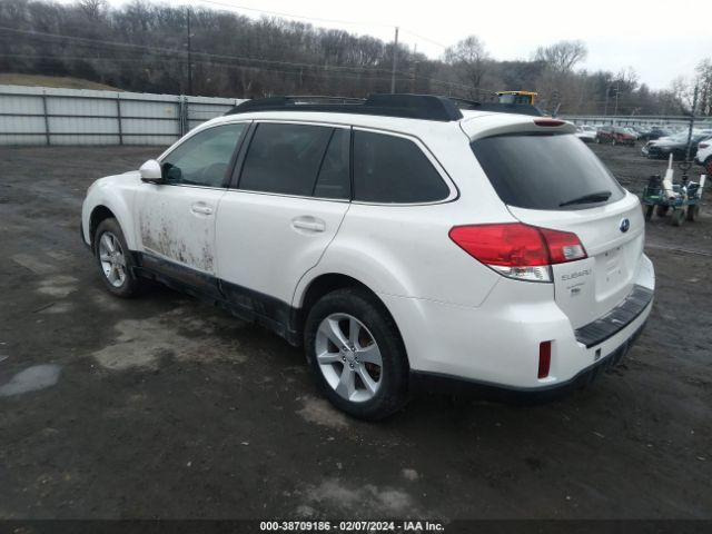 Photo 2 VIN: 4S4BRCBC2D3238102 - SUBARU OUTBACK 