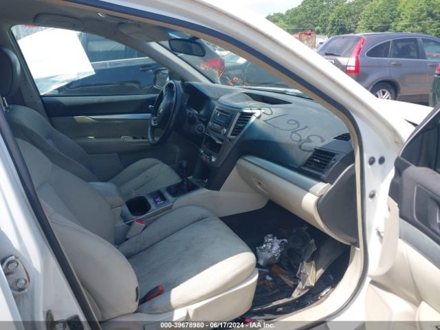 Photo 4 VIN: 4S4BRCBC5C1208747 - SUBARU OUTBACK 