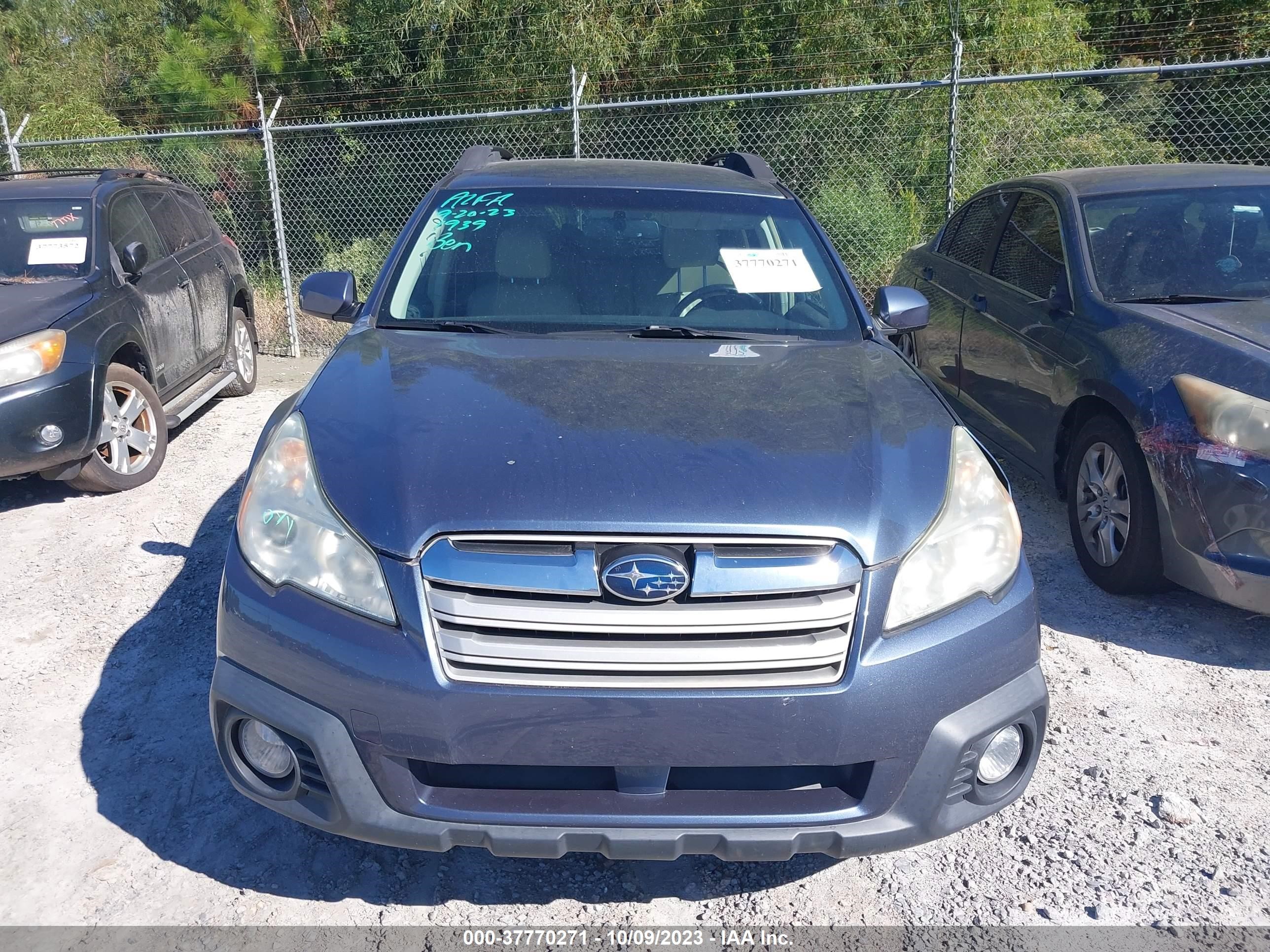 Photo 11 VIN: 4S4BRCBC8D3307584 - SUBARU OUTBACK 