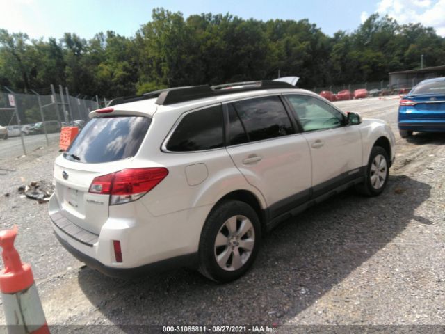 Photo 3 VIN: 4S4BRCCC0B3323452 - SUBARU OUTBACK 