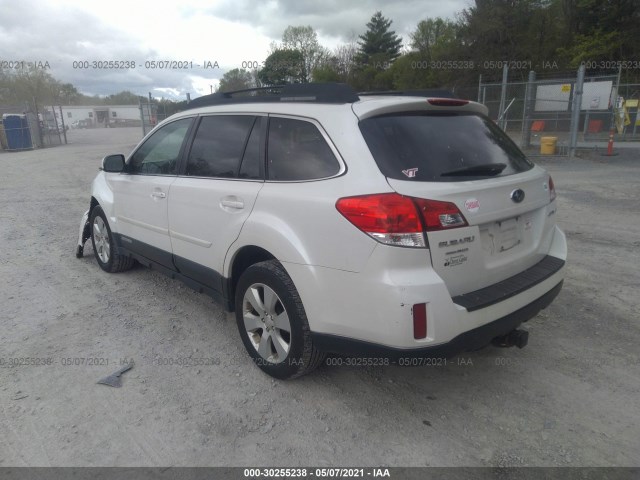 Photo 2 VIN: 4S4BRCCC2C3256354 - SUBARU OUTBACK 