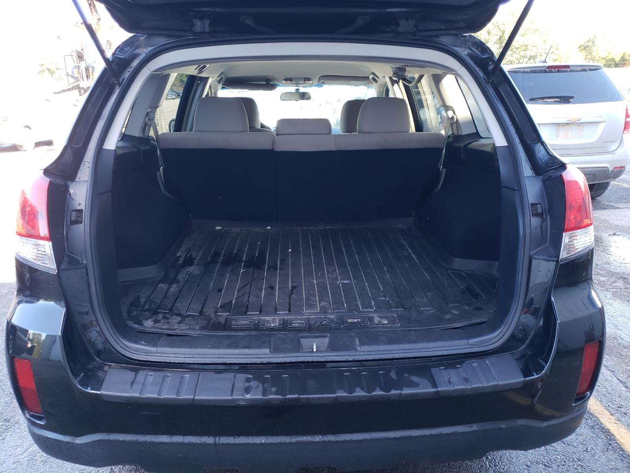 Photo 5 VIN: 4S4BRCCC3D3279613 - SUBARU OUTBACK 