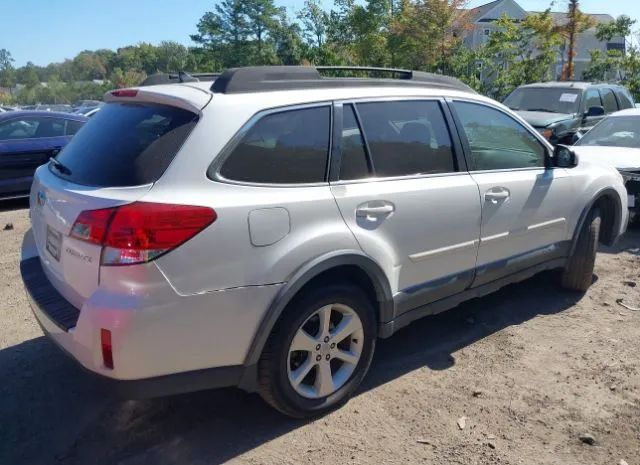 Photo 3 VIN: 4S4BRCCC3E3221745 - SUBARU OUTBACK 