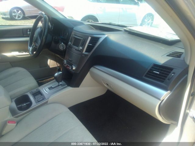 Photo 4 VIN: 4S4BRCCC3E3227853 - SUBARU OUTBACK 