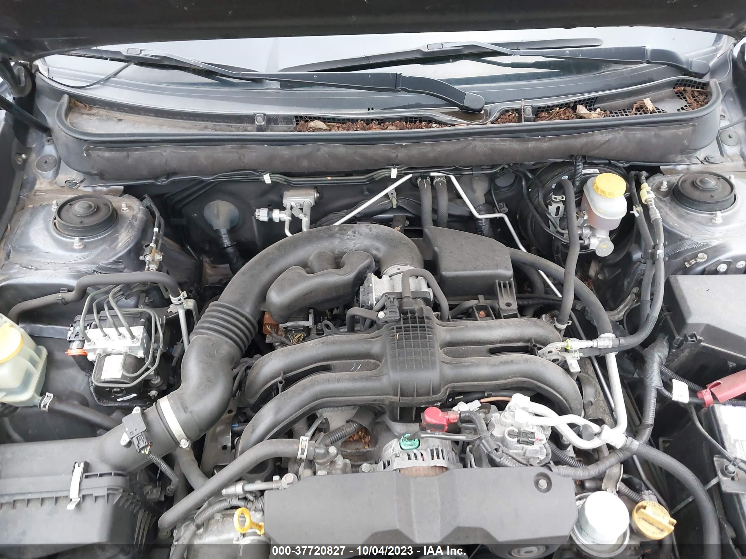 Photo 9 VIN: 4S4BRCCC6E3232027 - SUBARU OUTBACK 