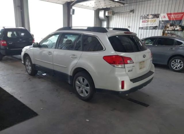 Photo 2 VIN: 4S4BRCCC8C3237422 - SUBARU OUTBACK 